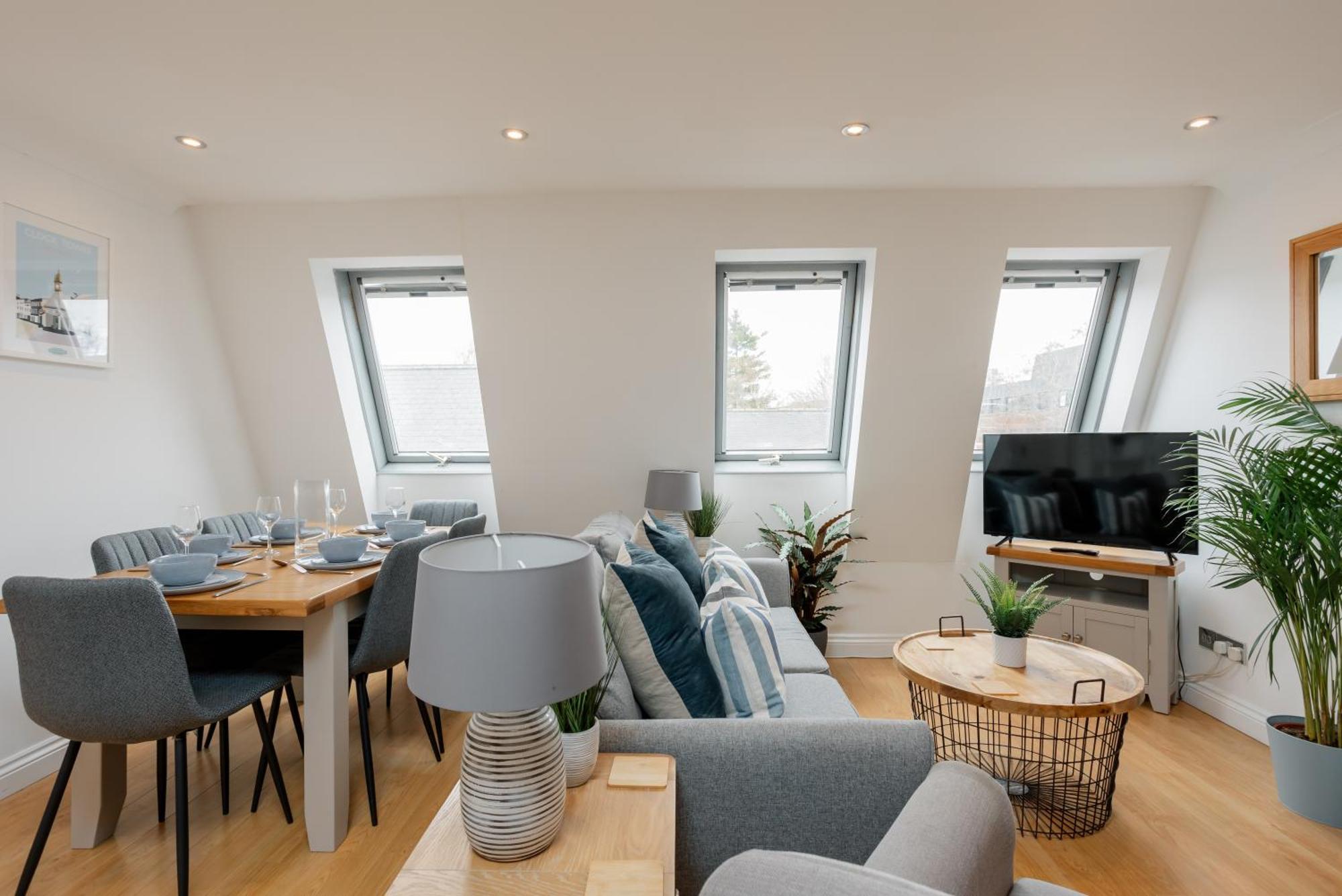 Starhost Residences - Central 3 Bed Apartment At Regents Court, Newbury Newbury  Exterior foto