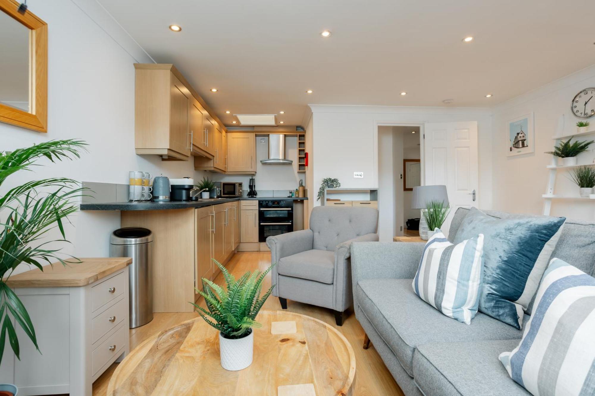 Starhost Residences - Central 3 Bed Apartment At Regents Court, Newbury Newbury  Exterior foto